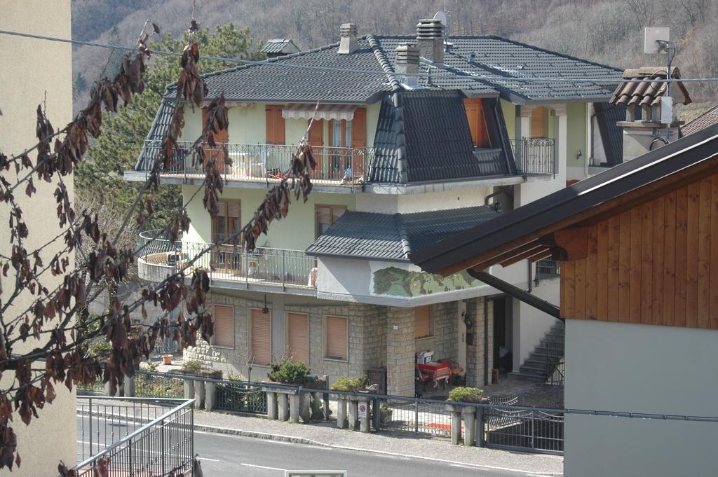 Ferienwohnung Goccia Di Resina #Sharingorobie Serina  Exterior foto